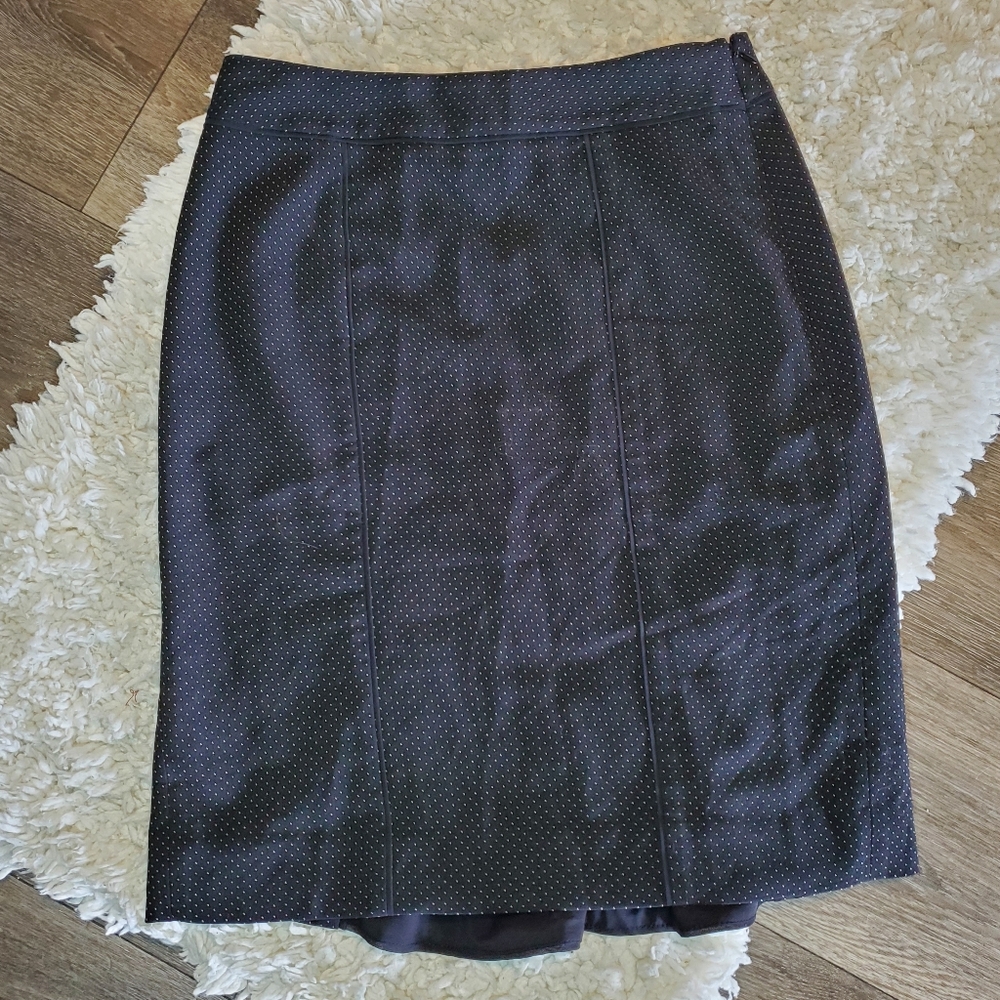 WHITE HOUSE BLACK MARKET Casual Black Skirt